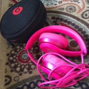 Beats solo two